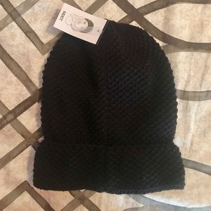 🆕 Black knit beanie